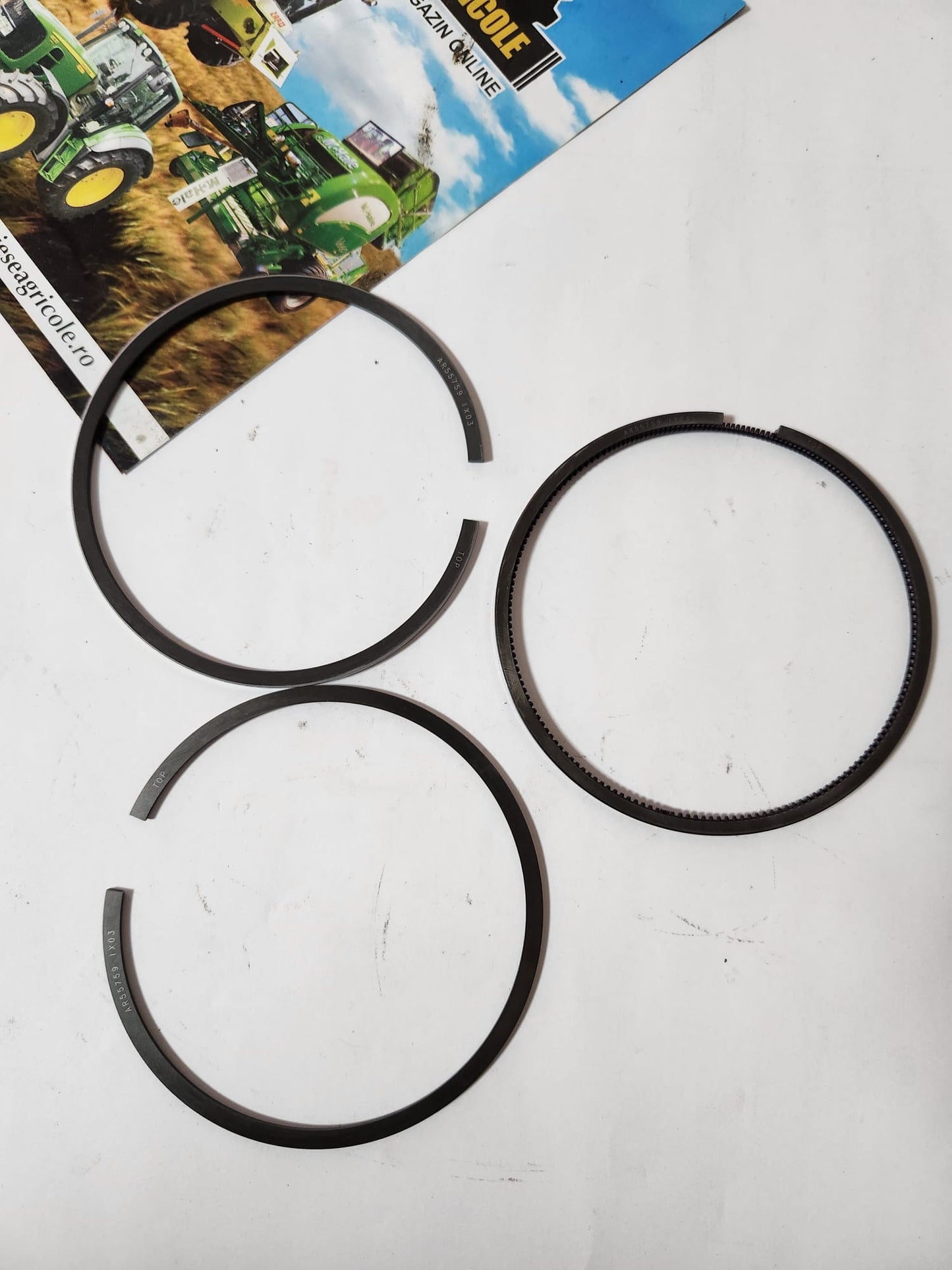 Segmenti piston tractor John Deere - AR55759