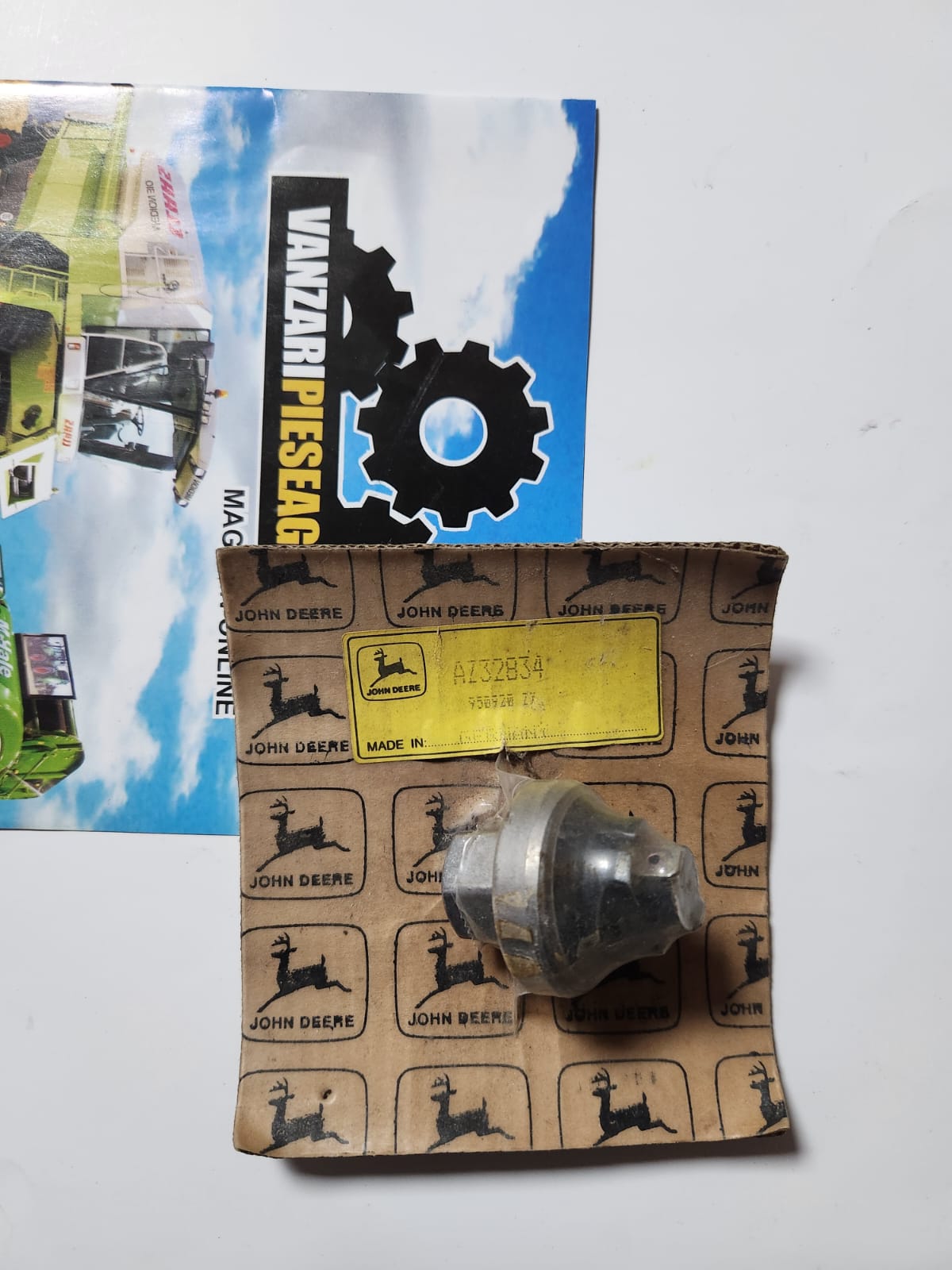 Senzor Filtru Aer combina John Deere AZ32834 - AZ32834