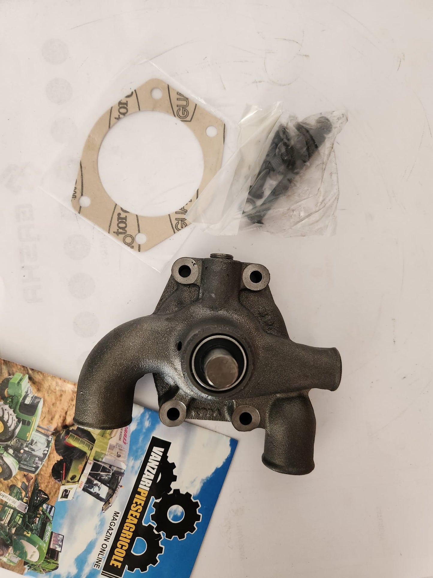 Pompa apa tractor Massey Ferguson - 3641338M91