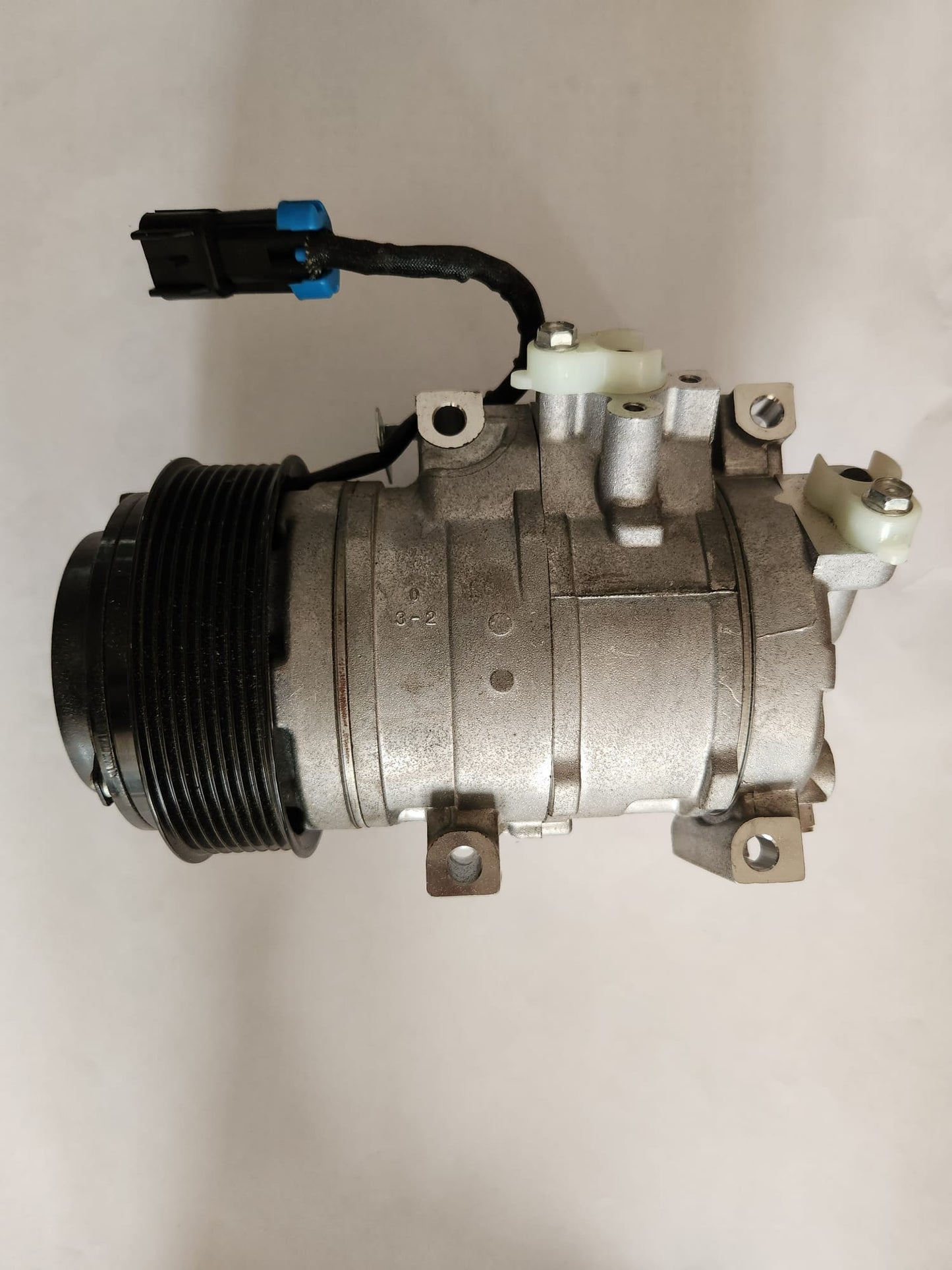 Compresor aer conditionat John Deere - RE326205