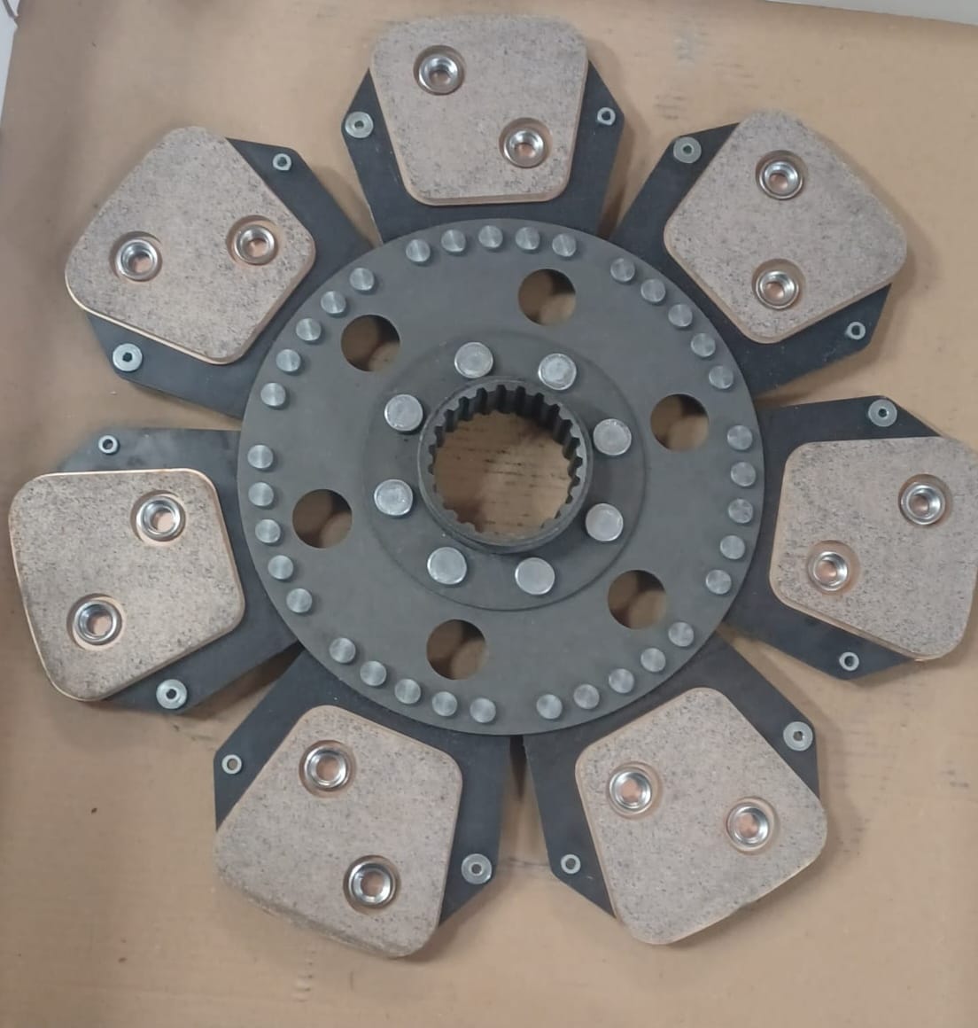 Disc ambreiaj Massey Ferguson 3383227M1 - 23 caneluri