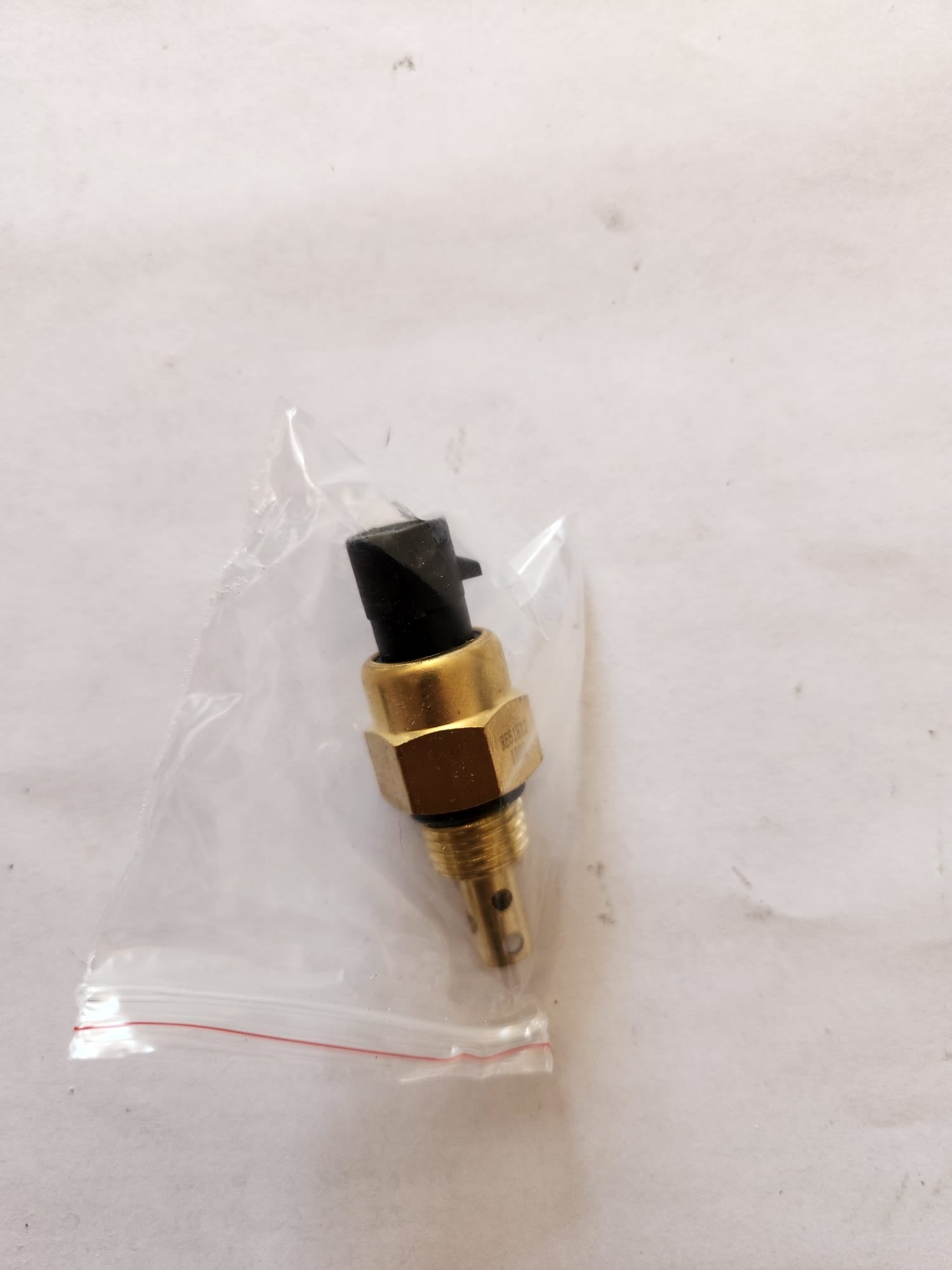 Senzor temperatura aer John Deere - RE61812
